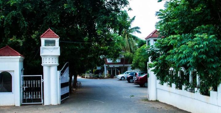 Sai Priya Beach Resort Visakhapatnam Buitenkant foto