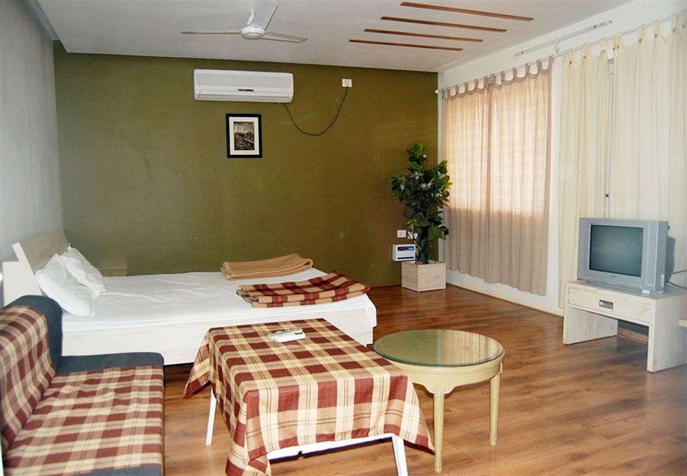 Sai Priya Beach Resort Visakhapatnam Buitenkant foto